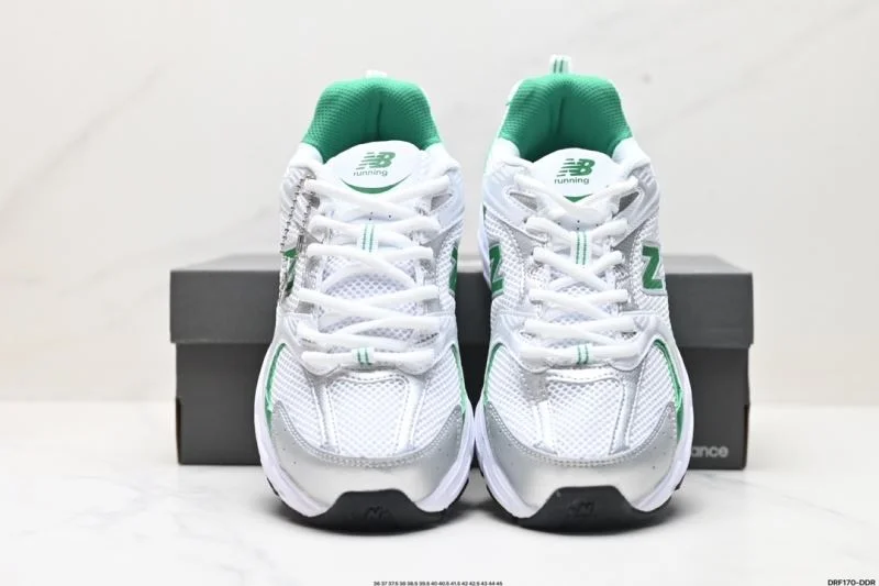 Timeless New Balance Shoes 3286