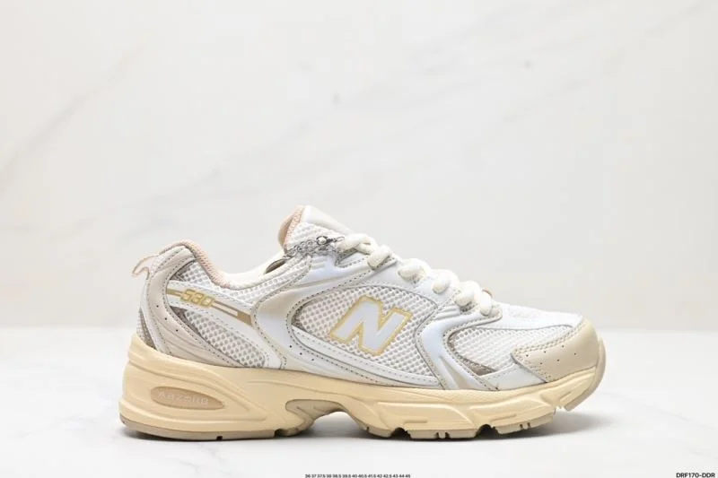 Stretchable New Balance Shoes 3281