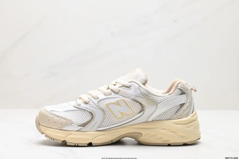Stretchable New Balance Shoes 3281