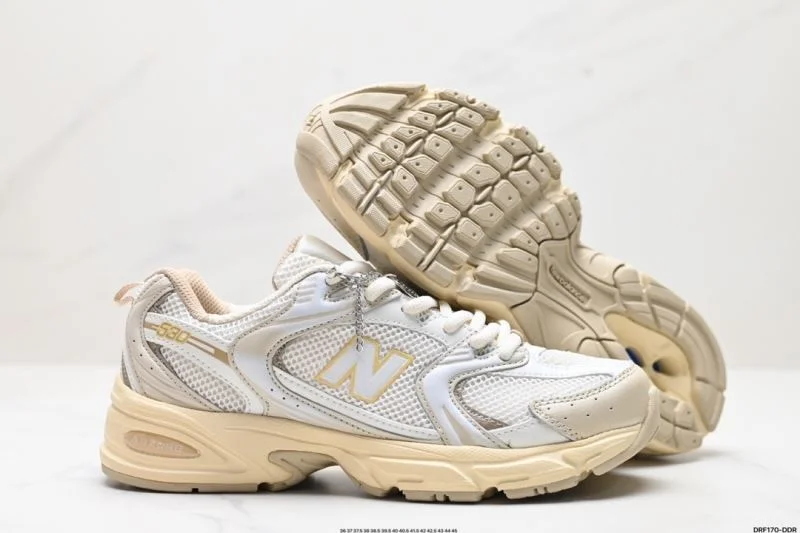 Stretchable New Balance Shoes 3281