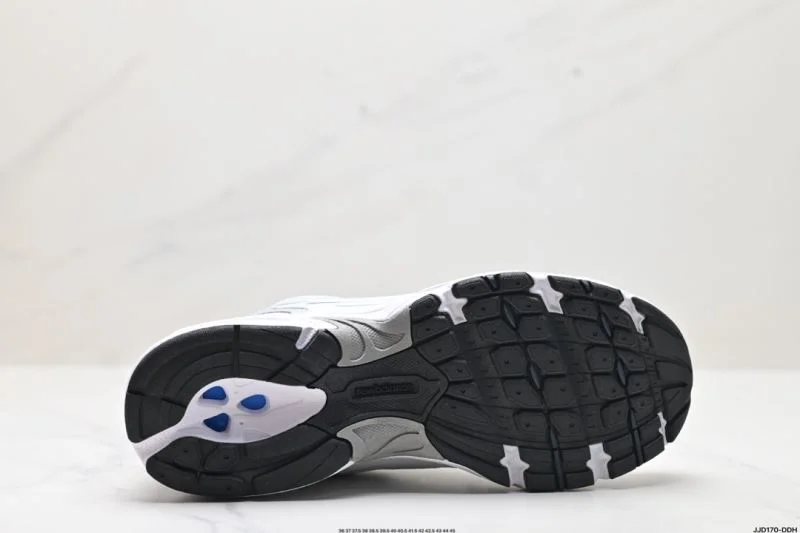 Bold New Balance Shoes 3280