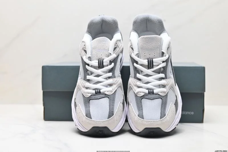 New Balance Shoes Flexible 3273