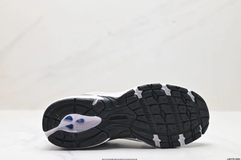 New Balance Shoes Flexible 3273