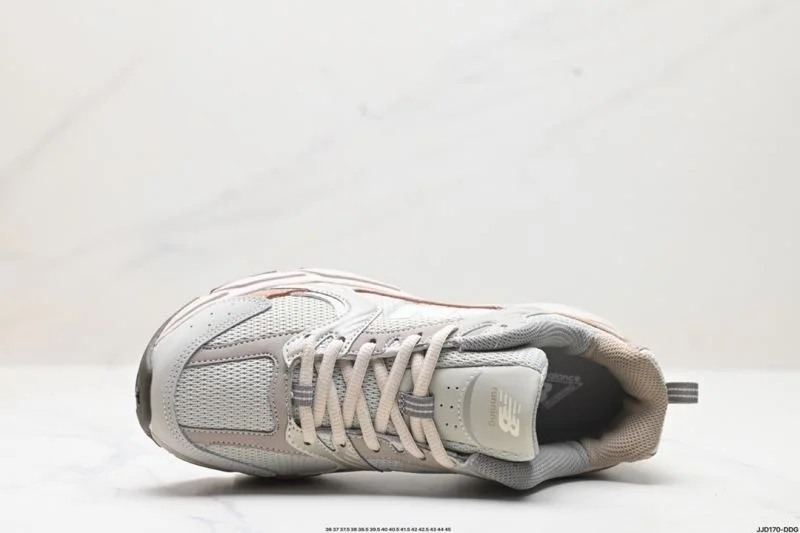 Lightweight New Balance Shoes 3263