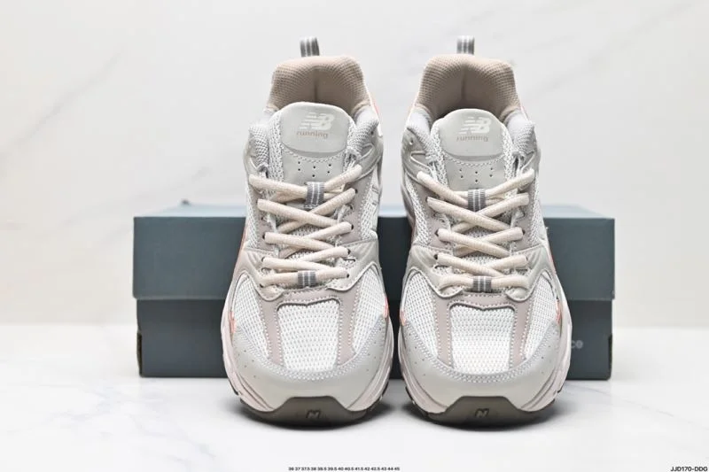 Lightweight New Balance Shoes 3263
