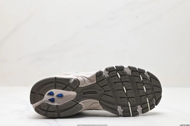 Lightweight New Balance Shoes 3263
