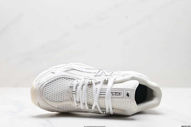 SportInspired New Balance Shoes 3251