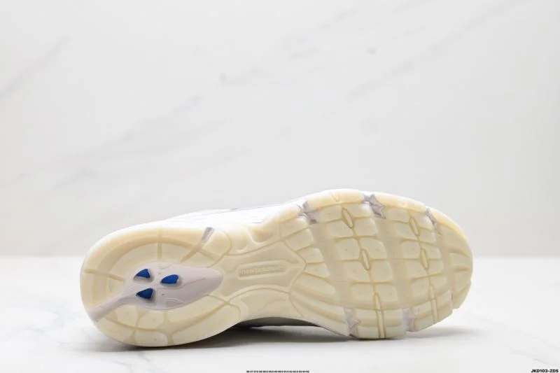 SportInspired New Balance Shoes 3251