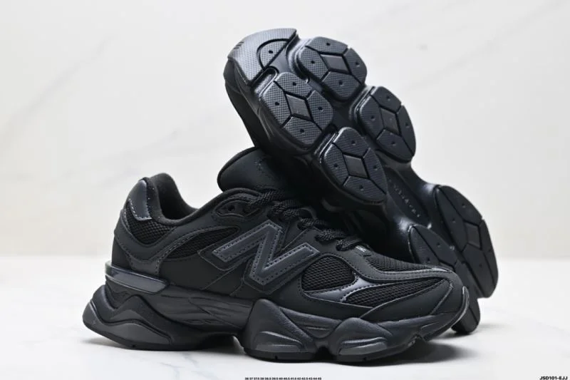 New Balance Shoes Stretchable 3239