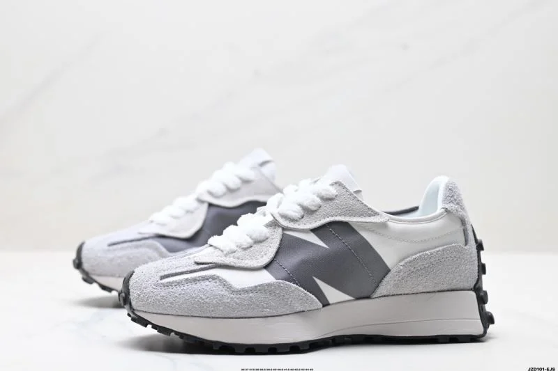 New Balance Shoes Neat 3221