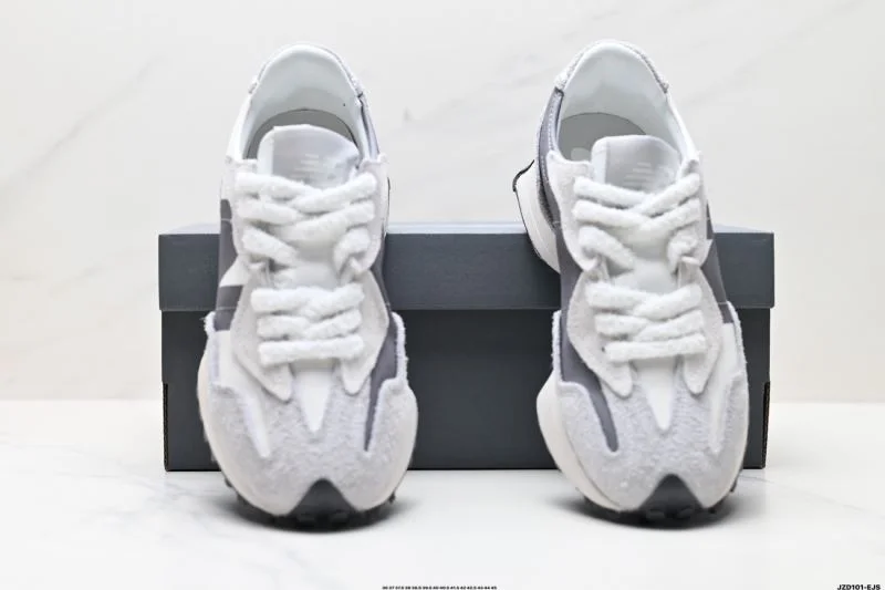 New Balance Shoes Neat 3221