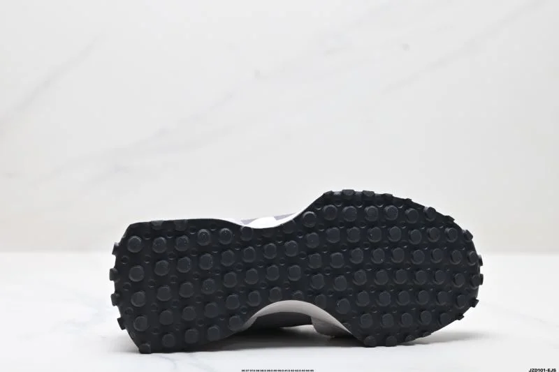 New Balance Shoes Neat 3221