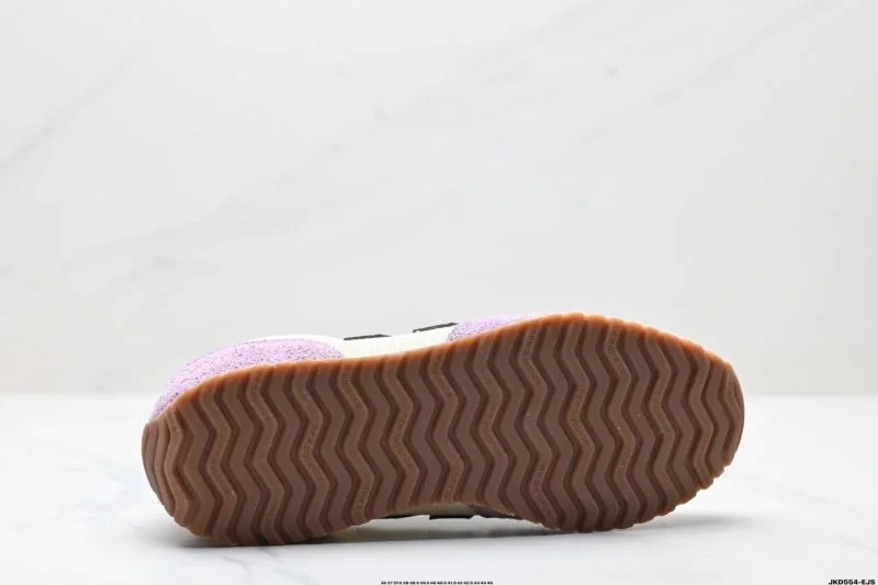 Trendy New Balance Shoes 3256