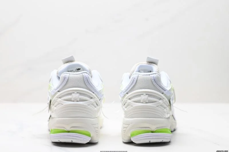 RelaxedFit New Balance Shoes 3226
