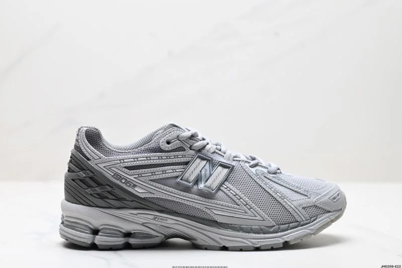 Versatile New Balance Shoes 3236