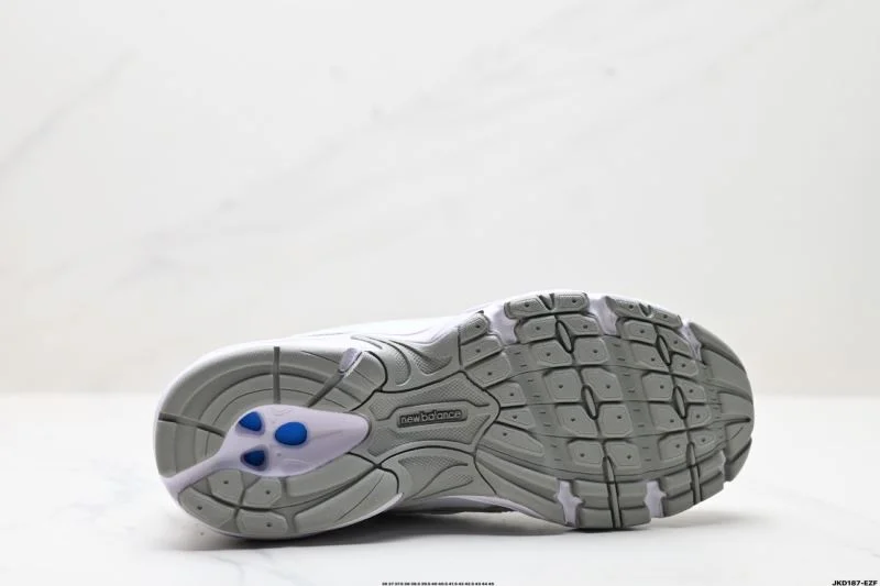 Effortless New Balance Shoes 3212