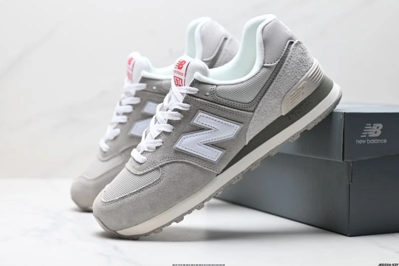 Stretchable New Balance Shoes 3218