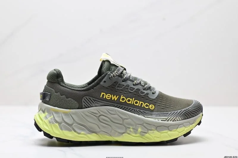 UrbanChic New Balance Shoes 3206