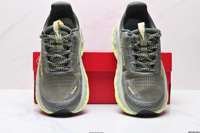 UrbanChic New Balance Shoes 3206