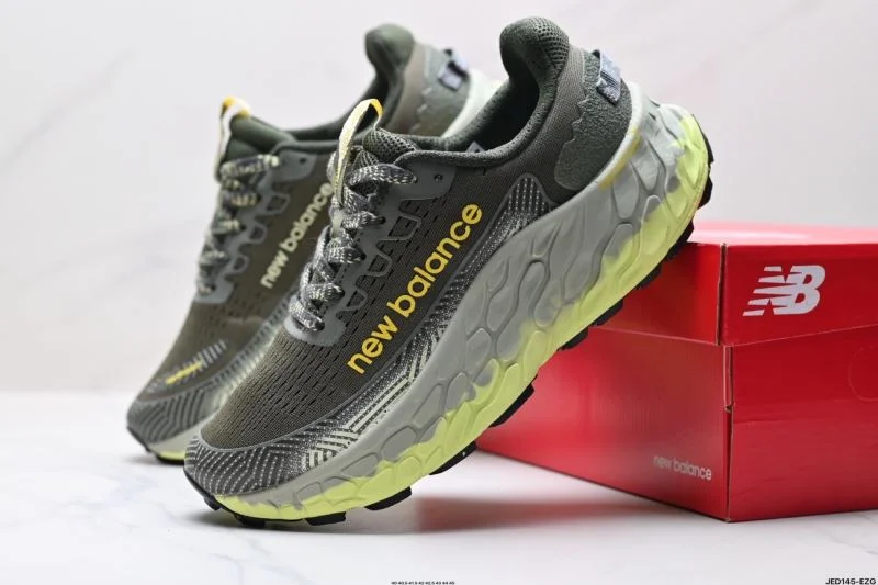 UrbanChic New Balance Shoes 3206