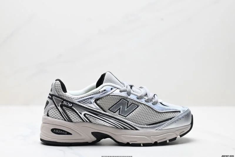 Comfortable New Balance Shoes 3225