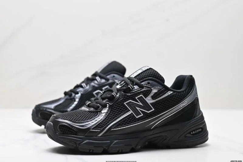 New Balance Shoes AllSeason 3223