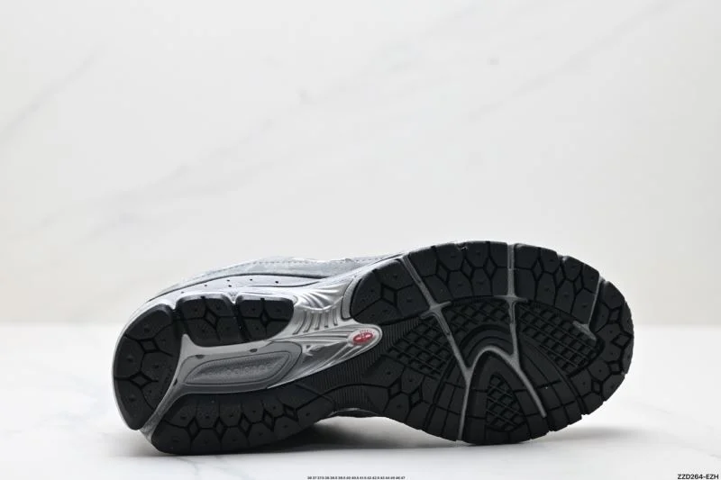 New Balance Shoes TechFriendly 3208