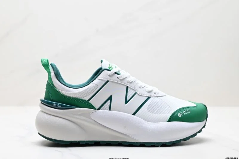 New Balance Shoes Packable 3242