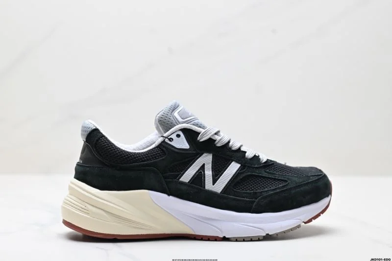 Attractive New Balance Shoes 3186