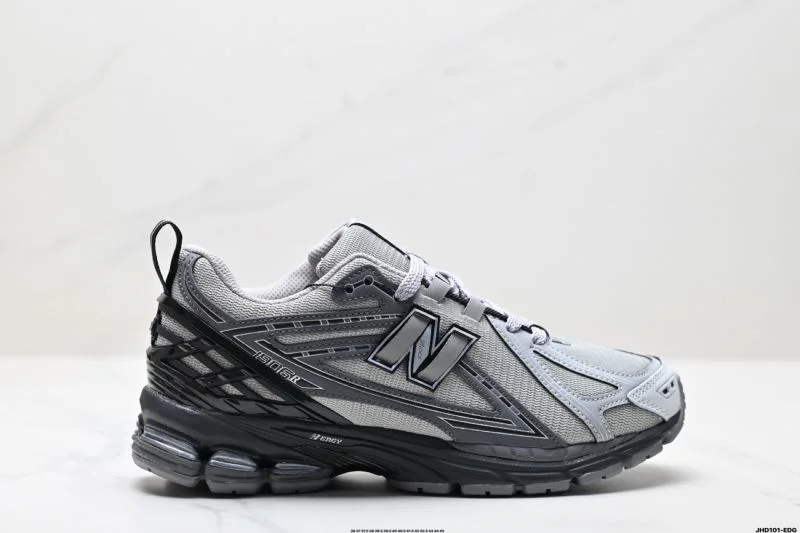 Neat New Balance Shoes 3195