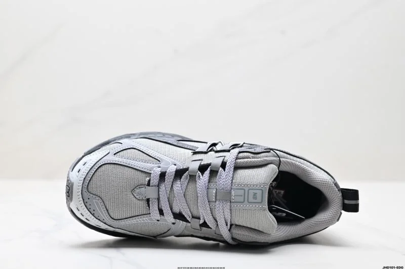 Neat New Balance Shoes 3195