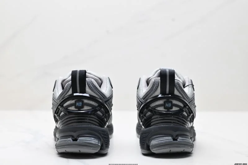 Neat New Balance Shoes 3195