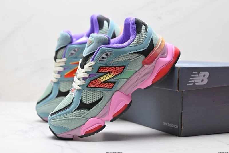 Supportive New Balance Shoes 3262