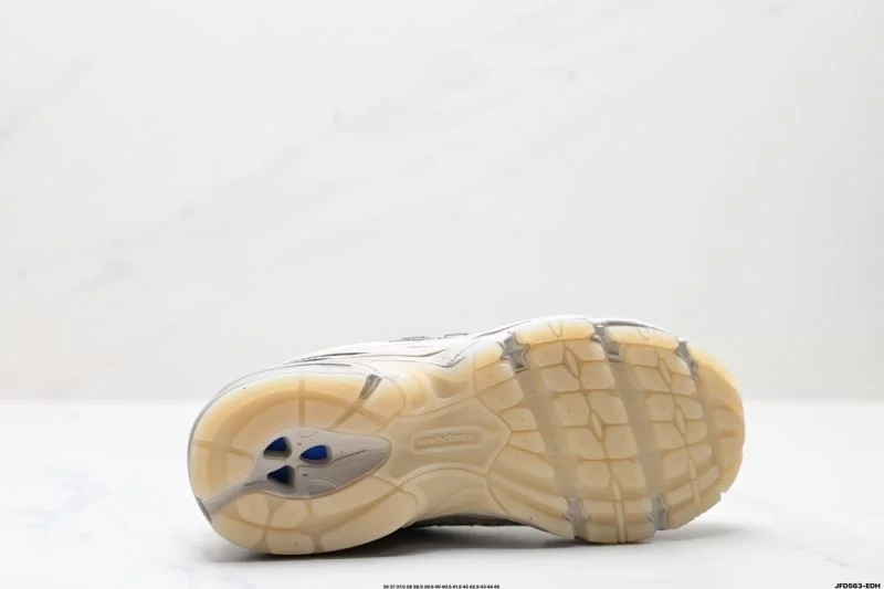 New Balance Shoes Vibrant 3284