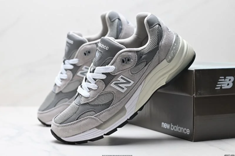 New Balance Shoes TimelessDesign 3197