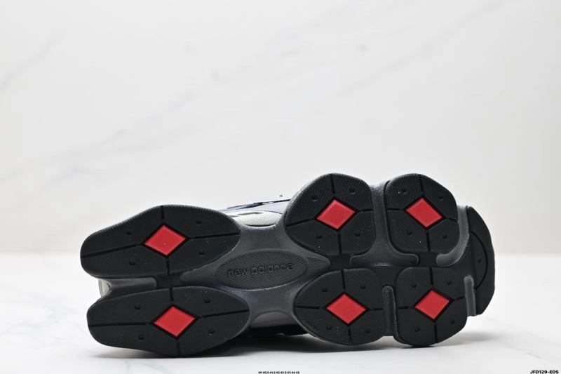 TravelReady New Balance Shoes 3177