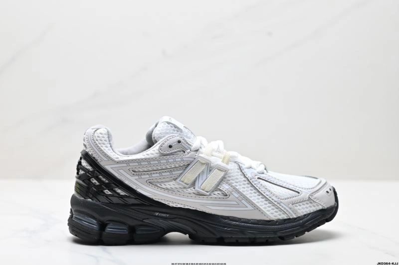 Cozy New Balance Shoes 3162