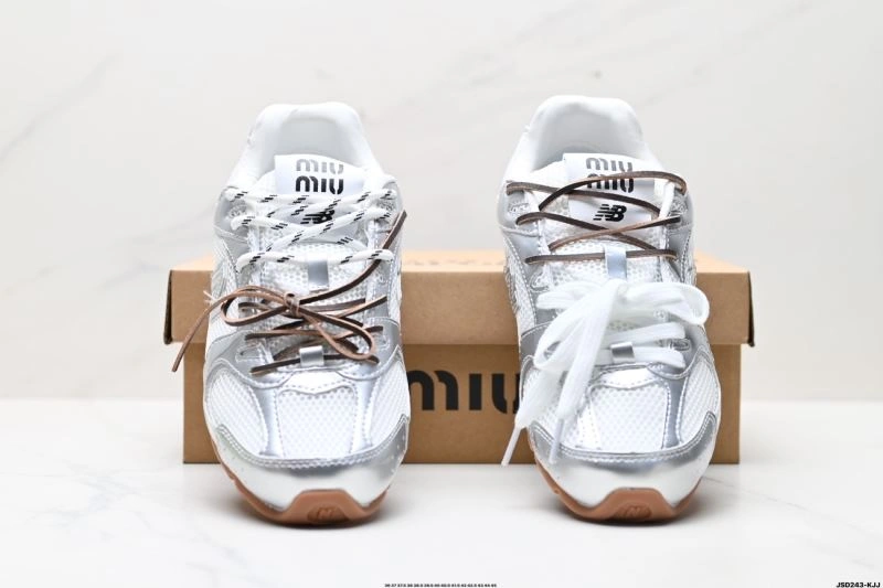 TechFriendly New Balance Shoes 3163