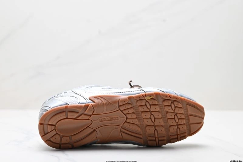 TechFriendly New Balance Shoes 3163