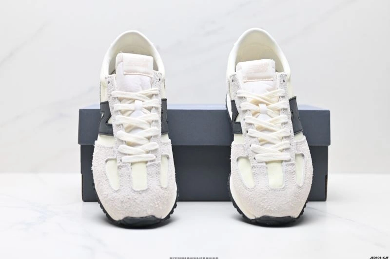 Durable New Balance Shoes 3138