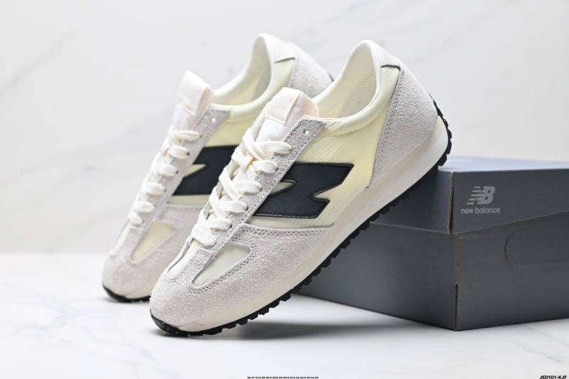 Durable New Balance Shoes 3138