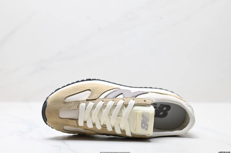 MoistureWicking New Balance Shoes 3139