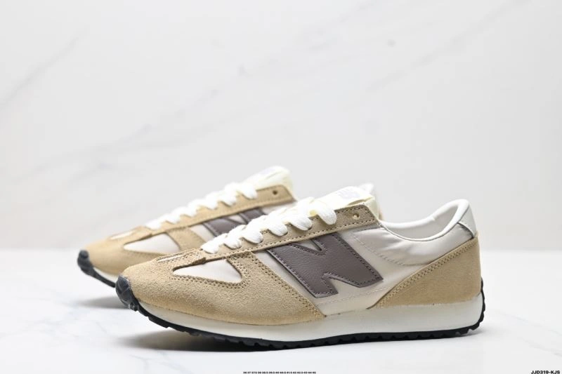 MoistureWicking New Balance Shoes 3139
