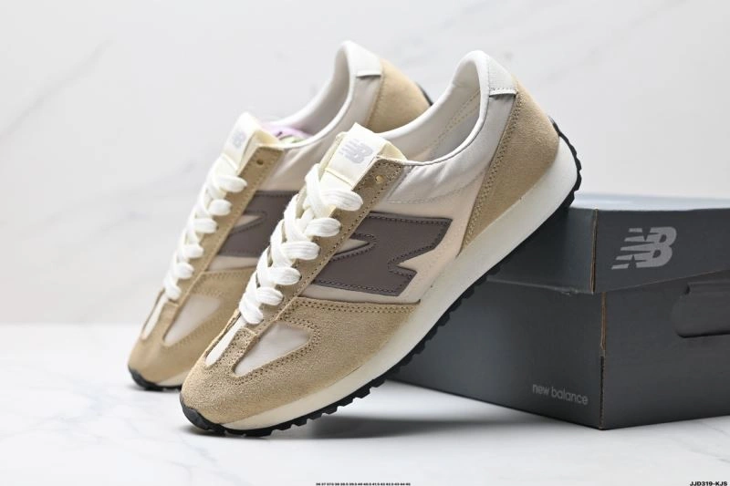 MoistureWicking New Balance Shoes 3139