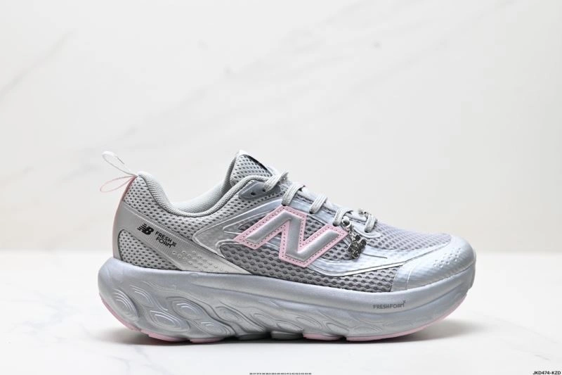 TechFriendly New Balance Shoes 3129