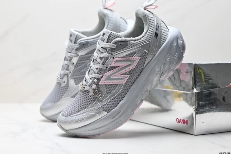 TechFriendly New Balance Shoes 3129