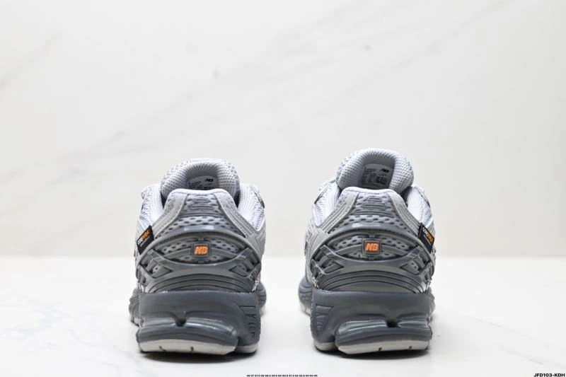 Sporty New Balance Shoes 3116
