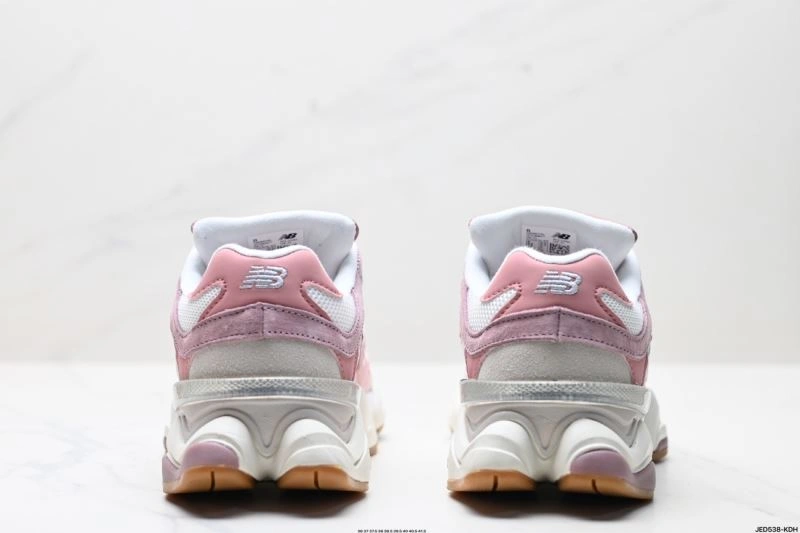 Fashionable New Balance Shoes 3110