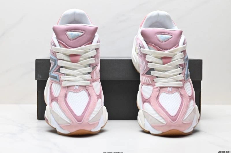 Fashionable New Balance Shoes 3110