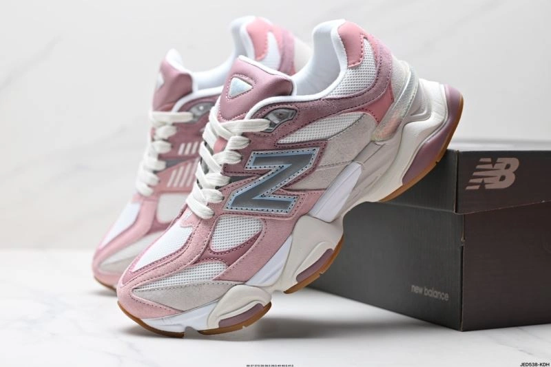 Fashionable New Balance Shoes 3110